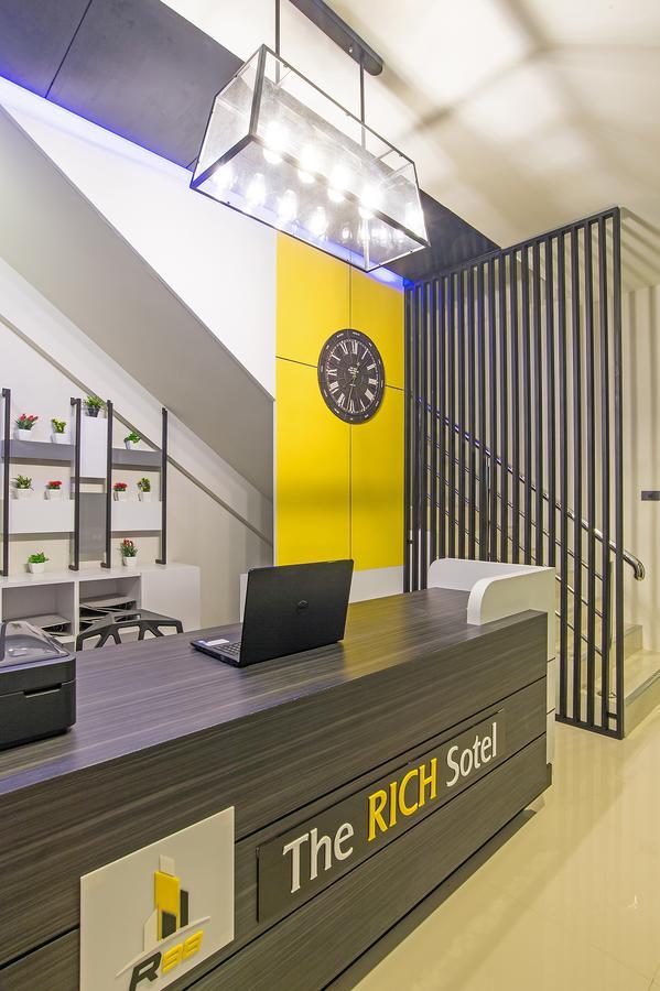 The Rich Sotel Krabi town Екстериор снимка